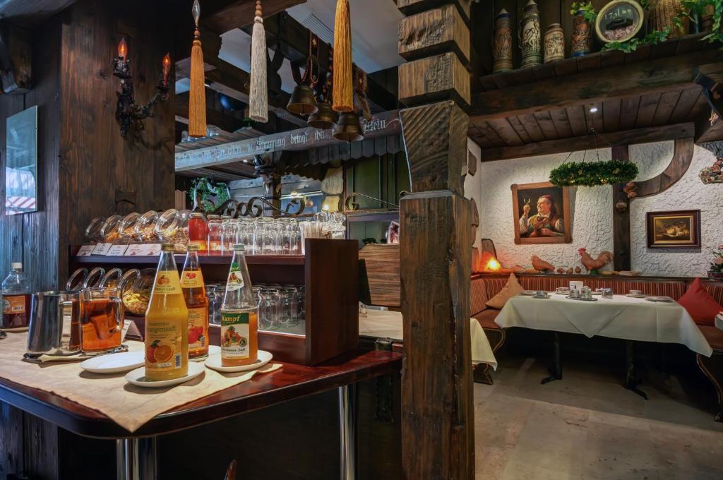 Hotel Zum Weissen Roessel Βάλντορφ Εξωτερικό φωτογραφία