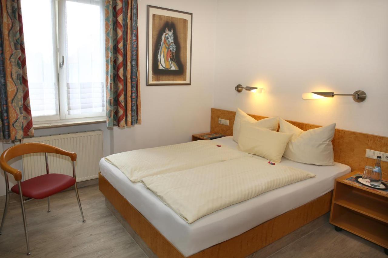Hotel Zum Weissen Roessel Βάλντορφ Εξωτερικό φωτογραφία