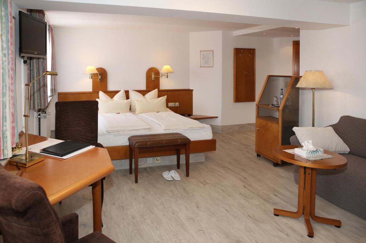 Hotel Zum Weissen Roessel Βάλντορφ Εξωτερικό φωτογραφία