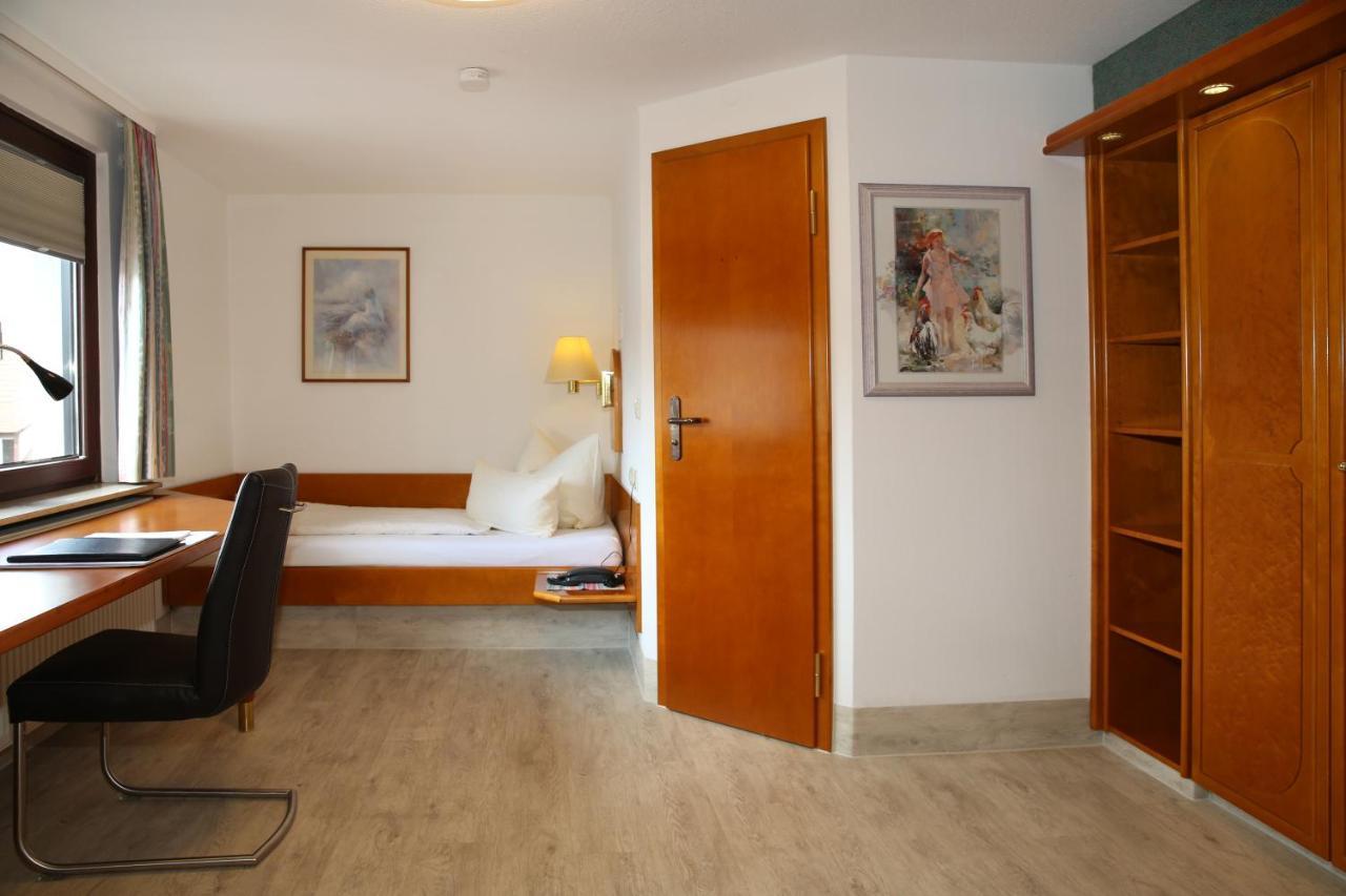Hotel Zum Weissen Roessel Βάλντορφ Εξωτερικό φωτογραφία
